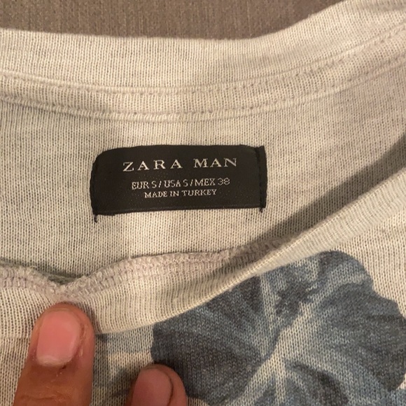 Tshirt - Picture 2 of 2